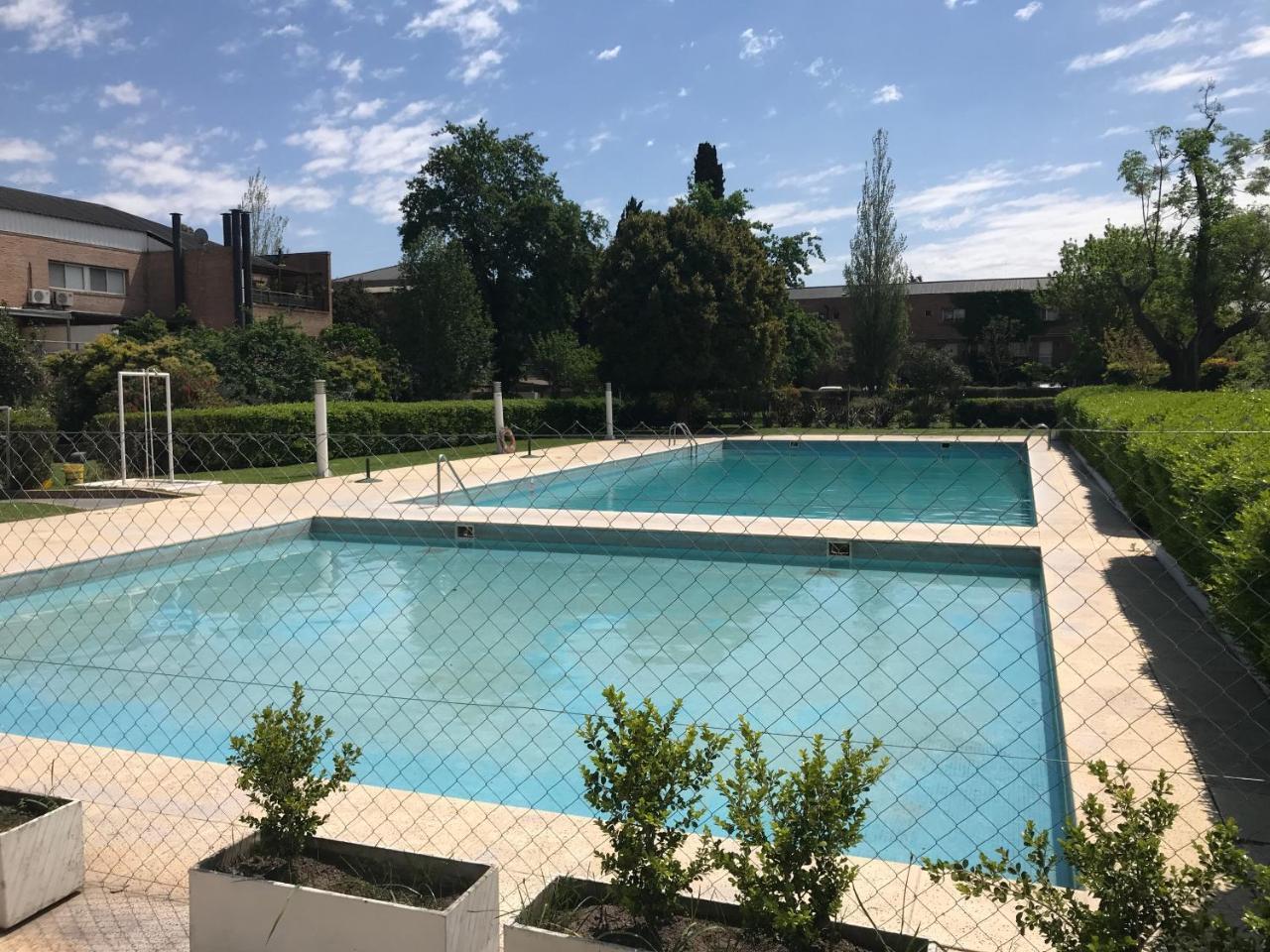 Apartamento En Country Pilar Piscina Parrilla Propia Hasta 4 Personas Exteriér fotografie